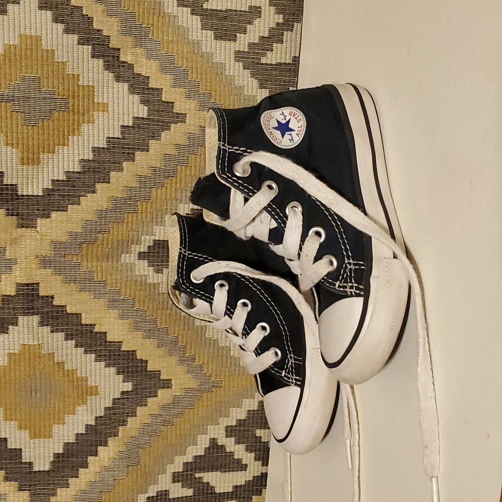 Black converse high tops 6 toddler